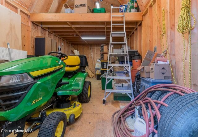 493 Rim Dr, Moyie Springs, ID 83845