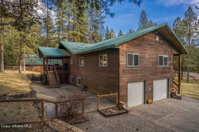 493 Rim Dr, Moyie Springs, ID 83845