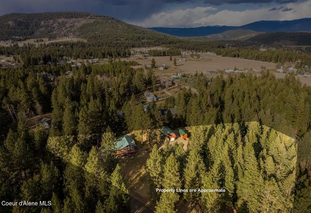 493 Rim Dr, Moyie Springs, ID 83845