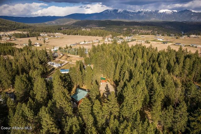 493 Rim Dr, Moyie Springs, ID 83845