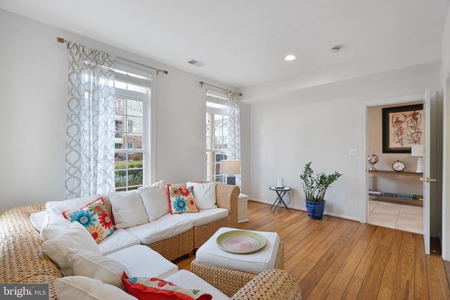 22476 DINAH PL, Leesburg, VA 20175