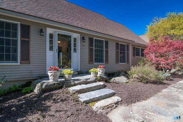 25 Spruce Drive, Litchfield, CT 06759