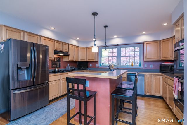 25 Spruce Drive, Litchfield, CT 06759