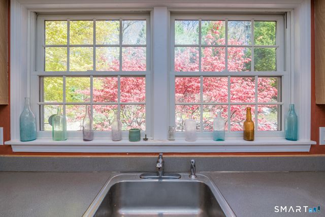 25 Spruce Drive, Litchfield, CT 06759
