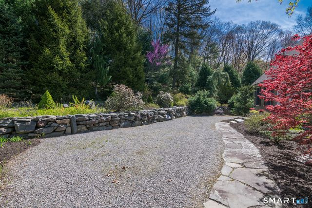 25 Spruce Drive, Litchfield, CT 06759