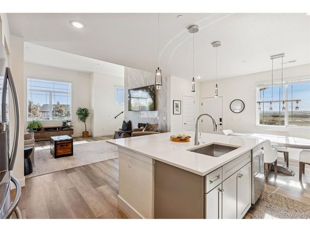 8848 S Kipling Way 205, Littleton, CO 80127