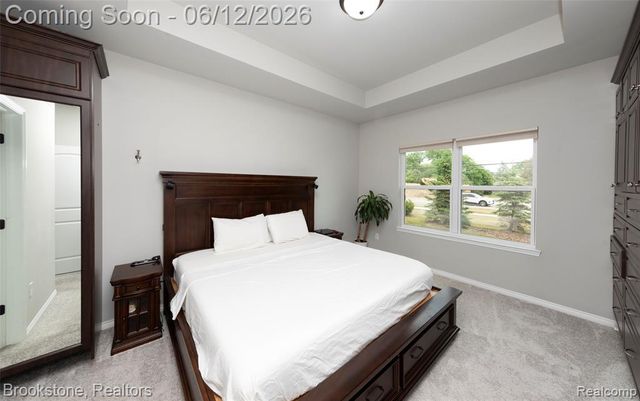 981 Cottage, Troy, MI 48085