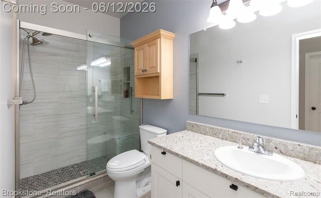 981 Cottage, Troy, MI 48085