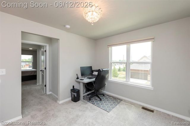 981 Cottage, Troy, MI 48085