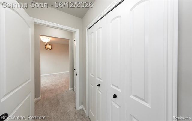 981 Cottage, Troy, MI 48085