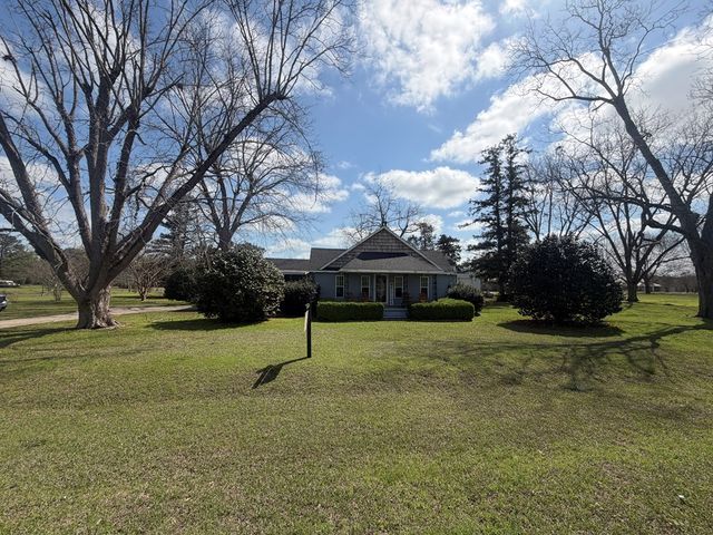 735 Cowarts Creek Road, Ashford, AL 36312