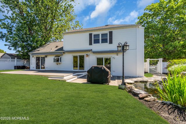 2 Kilrush Court, Toms River, NJ 08753