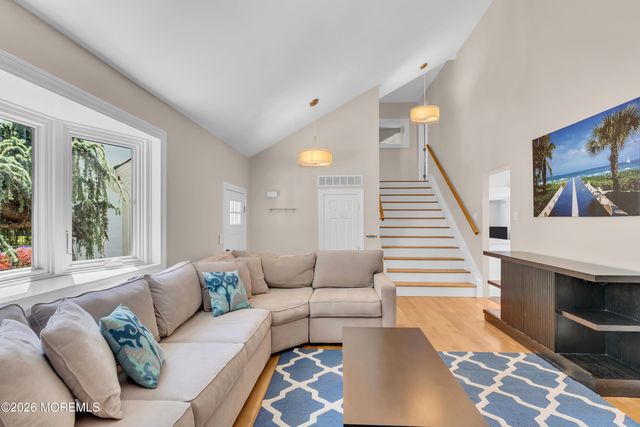 2 Kilrush Court, Toms River, NJ 08753