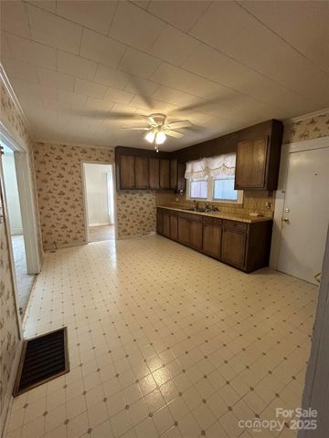 1229 Wiscassett Street, Albemarle, NC 28001
