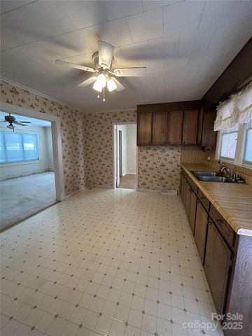 1229 Wiscassett Street, Albemarle, NC 28001