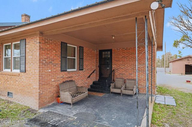 170 Flowers Road, Mount Olive, NC 28365