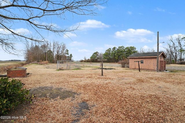 170 Flowers Road, Mount Olive, NC 28365