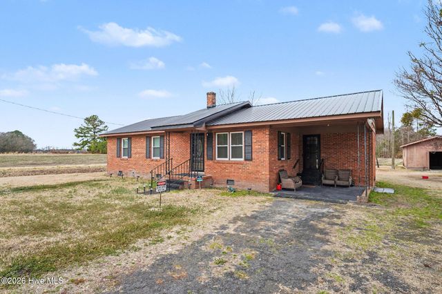 170 Flowers Road, Mount Olive, NC 28365