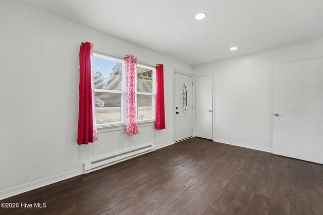 170 Flowers Road, Mount Olive, NC 28365