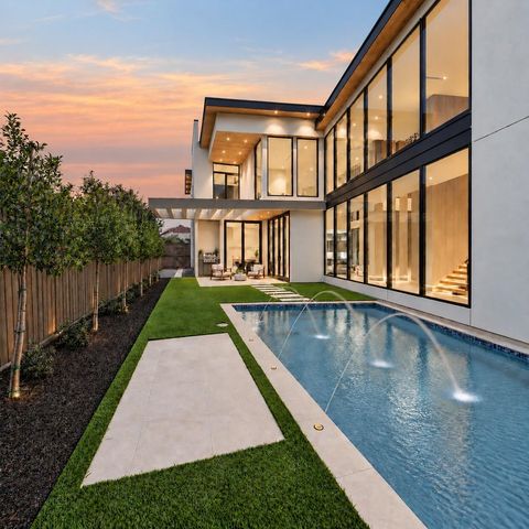 5403 Meadow Lake Lane, Houston, TX 77056