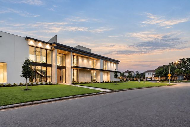 5403 Meadow Lake Lane, Houston, TX 77056