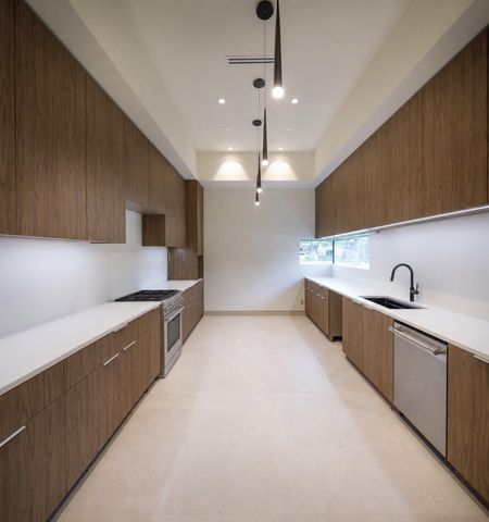 5403 Meadow Lake Lane, Houston, TX 77056