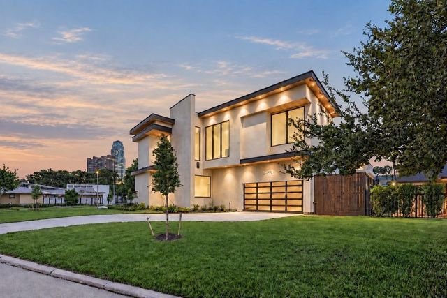 5403 Meadow Lake Lane, Houston, TX 77056