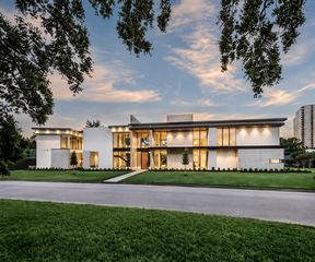 5403 Meadow Lake Lane, Houston, TX 77056