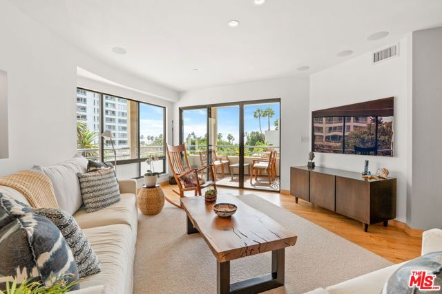 140 Ocean Park Boulevard 425, Santa Monica, CA 90405