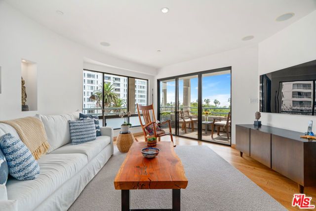 140 Ocean Park Boulevard 425, Santa Monica, CA 90405