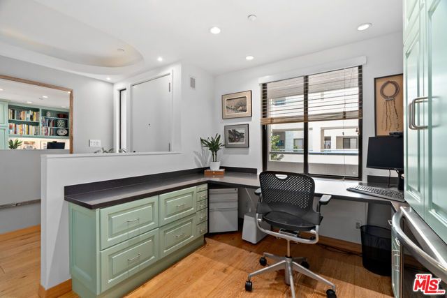 140 Ocean Park Boulevard 425, Santa Monica, CA 90405