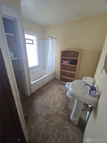 1209 Kammer Avenue, Dayton, OH 45417