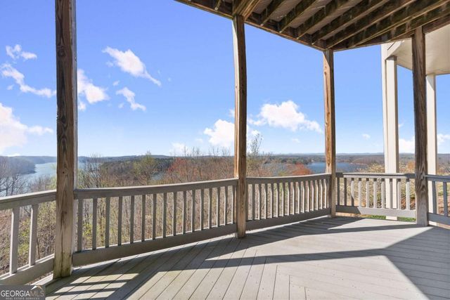 3518 Lake Breeze Lane, Gainesville, GA 30506