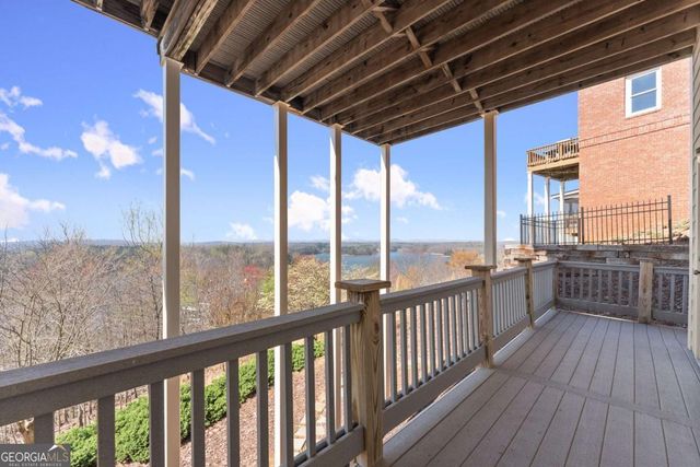 3518 Lake Breeze Lane, Gainesville, GA 30506