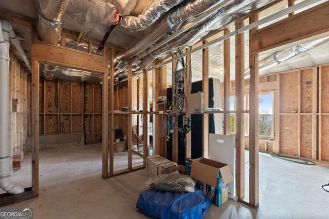 3518 Lake Breeze Lane, Gainesville, GA 30506