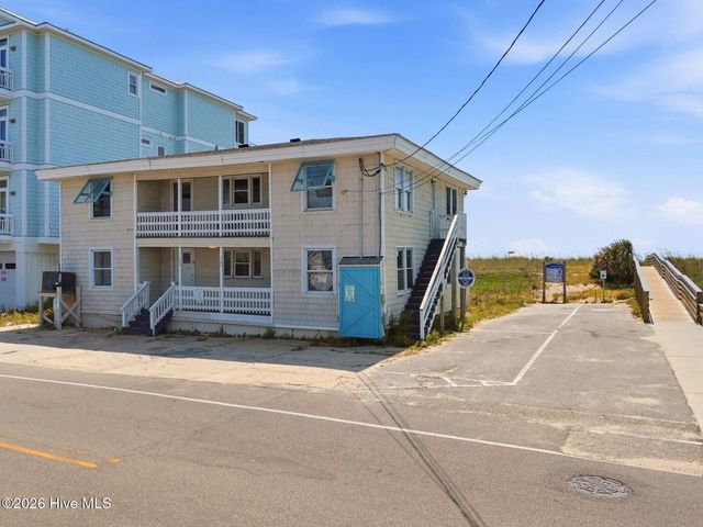 500 Carolina Beach Avenue N, Carolina Beach, NC 28428