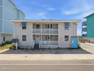 500 Carolina Beach Avenue N, Carolina Beach, NC 28428
