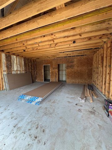 1211 S 14th Street, Nederland, TX 77627