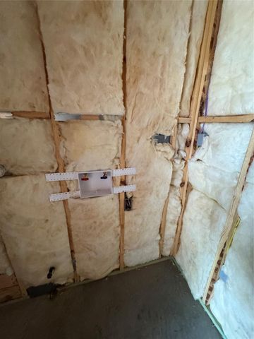 1211 S 14th Street, Nederland, TX 77627