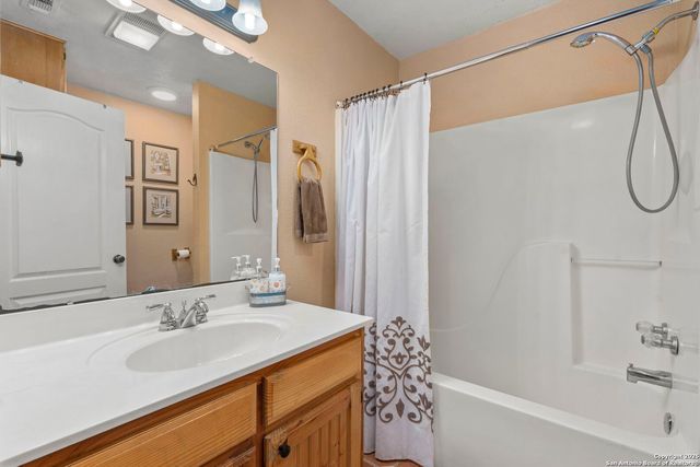 4335 Mail Route, Fischer, TX 78623