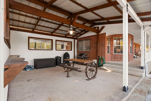 4335 Mail Route, Fischer, TX 78623