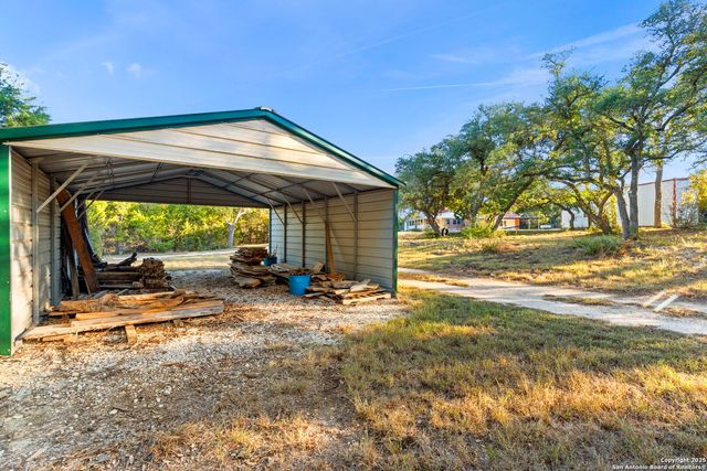 4335 Mail Route, Fischer, TX 78623