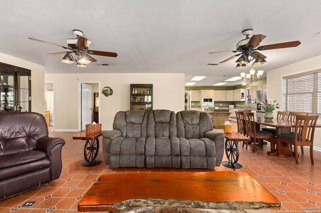 4335 Mail Route, Fischer, TX 78623