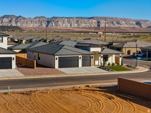 3129 S 4850 W, Hurricane, UT 84737