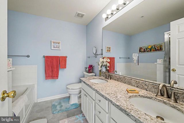 35 BAYSIDE DR, Somers Point, NJ 08244