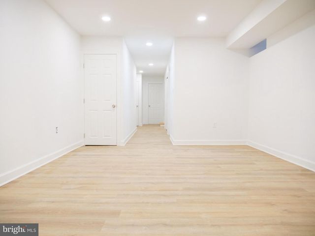 2555 N 33RD ST, Philadelphia, PA 19132