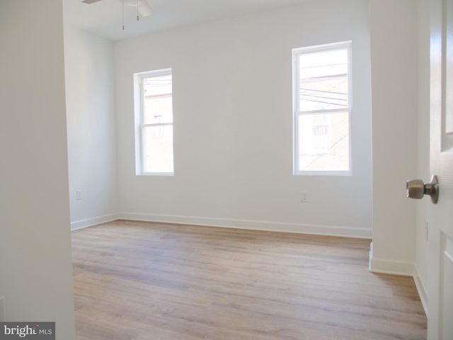 2555 N 33RD ST, Philadelphia, PA 19132