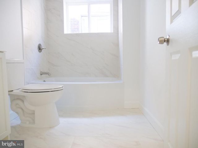 2555 N 33RD ST, Philadelphia, PA 19132