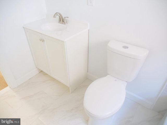 2555 N 33RD ST, Philadelphia, PA 19132