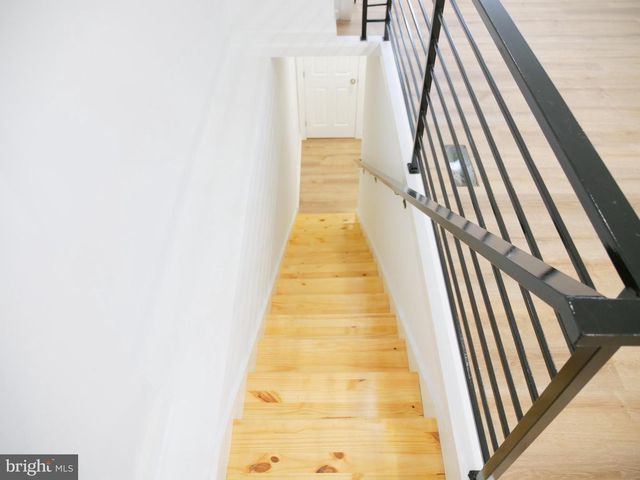 2555 N 33RD ST, Philadelphia, PA 19132